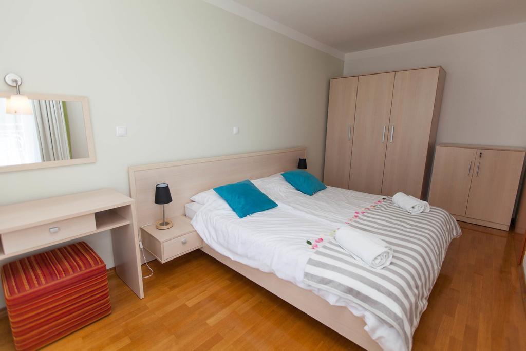 Apartments Ines Selce Eksteriør billede
