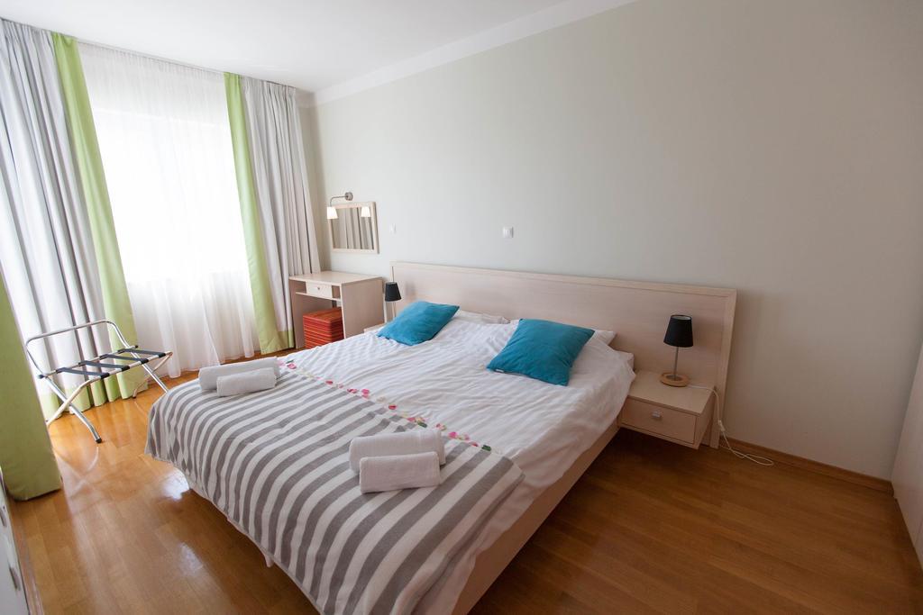 Apartments Ines Selce Eksteriør billede