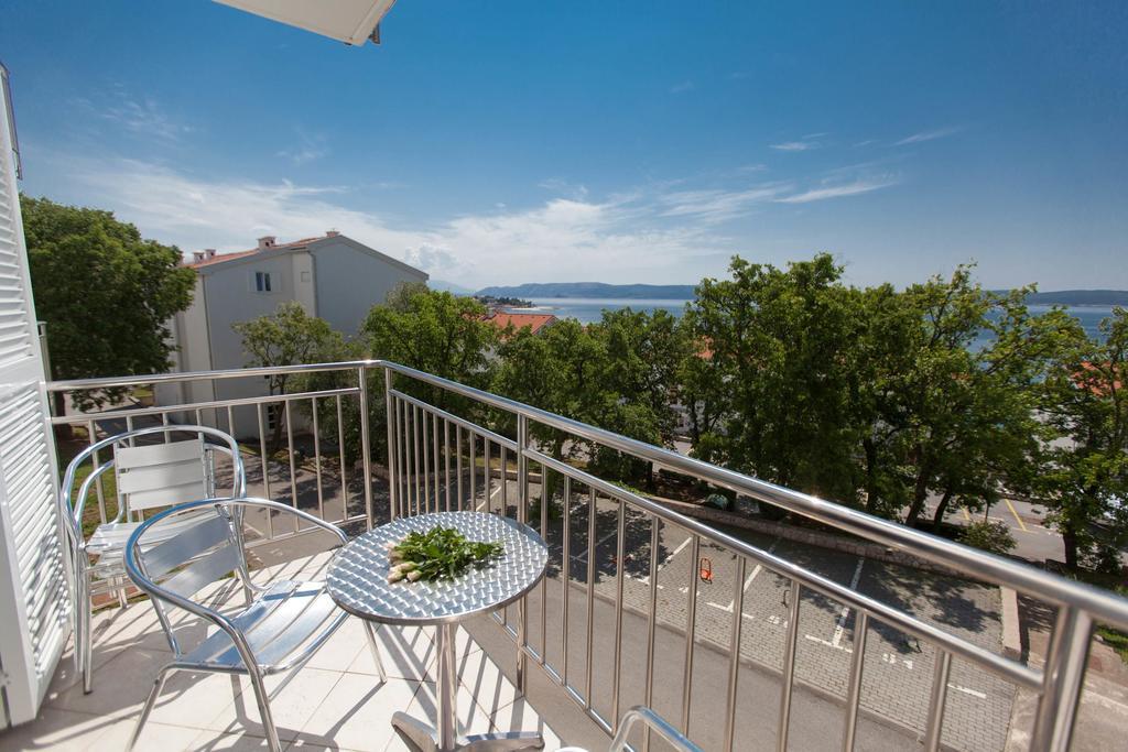 Apartments Ines Selce Eksteriør billede